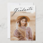 Eleganter Graduate Script Foto Abschluss Einladung (Vorderseite)