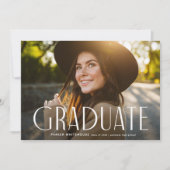 Eleganter Graduate Typografy Foto Abschluss Einladung (Vorderseite)