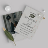 Eleganter grauer Abschluss mit einem Foto Einladung