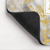 Eleganter Gray Marble Monogram Imitate Gold Glitze Mousepad (Ecke)