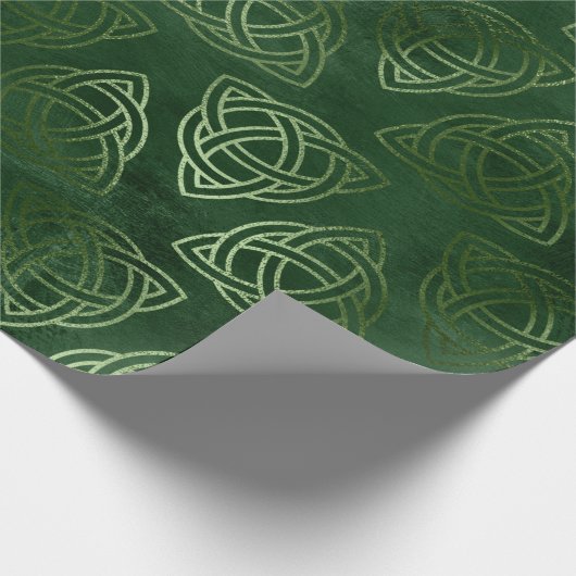 Eleganter Green und Gold Celtic St Patrick's Day Geschenkpapier (Ecke)