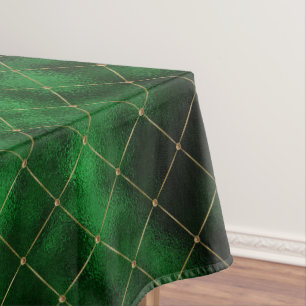 Eleganter grüner und goldener St.-Patricks-Tag mit Tischdecke