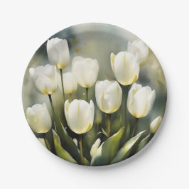 Eleganter Haufen von White Tulips in einem Serenen Pappteller