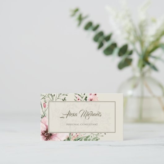 Eleganter hellbeiger, rosa, blühender Rahmen Visitenkarte (Stehend Vorderseite)