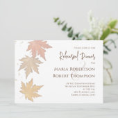 Eleganter Herbstleaves Fall Greenery QR Code Einladung (Stehend Vorderseite)