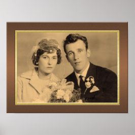 Eleganter Holzrahmen mit goldfarbenem Foto Poster