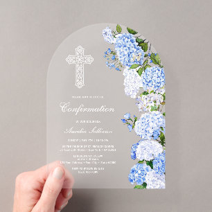 Eleganter Hortensienbogen zur Firmung Acryleinladungen