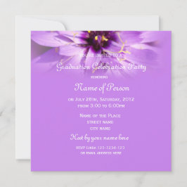 Eleganter, hübscher lila Blume Abschluss Einladung