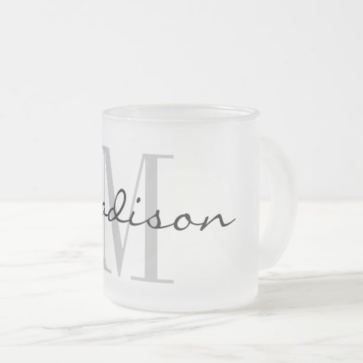 Eleganter individuelle Name Monogramm mattierter G Mattglastasse (VorderseiteRechts)