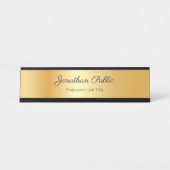 Eleganter kalligrafischer Textname Gold Moderne Vo Schreibtischnamensplakette (Vorderseite )