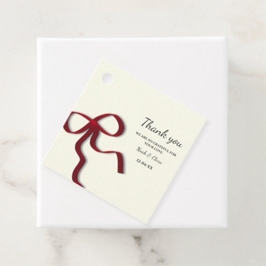 Eleganter Klassischer Minimalistischer Roter Bow Geschenkanhänger (Beispiel)