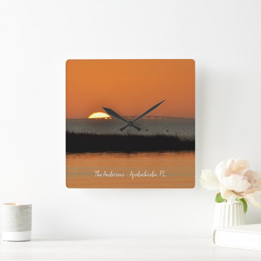 Eleganter KüstenSunrise Personalisiert Quadratische Wanduhr (Zuhause)