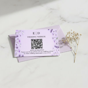 Eleganter Lavendel Blumen QR Code Hochzeit Begleitkarte