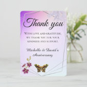 Eleganter Lavendel mit floralen Akzenten Dankeskarte (Stehend Vorderseite)