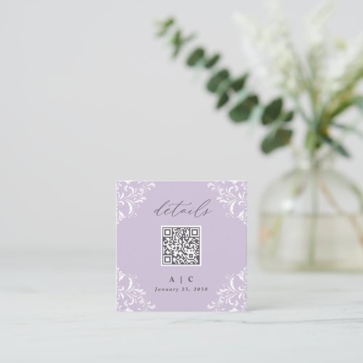 Eleganter Lavender Lila QR Code Hochzeitdetails Begleitkarte (Stehend Vorderseite)
