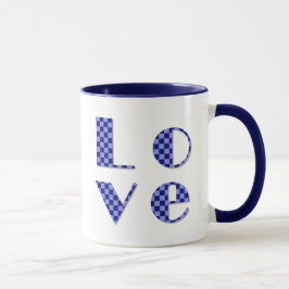 Eleganter LIEBE-Platz in Blue Checkered Letters Tasse