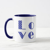 Eleganter LIEBE-Platz in Blue Checkered Letters Tasse (Links)