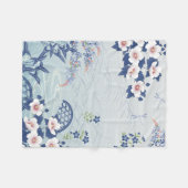 Eleganter Light Blue Japanischer Blumengarten Fleecedecke (Vorderseite (Horizontal))