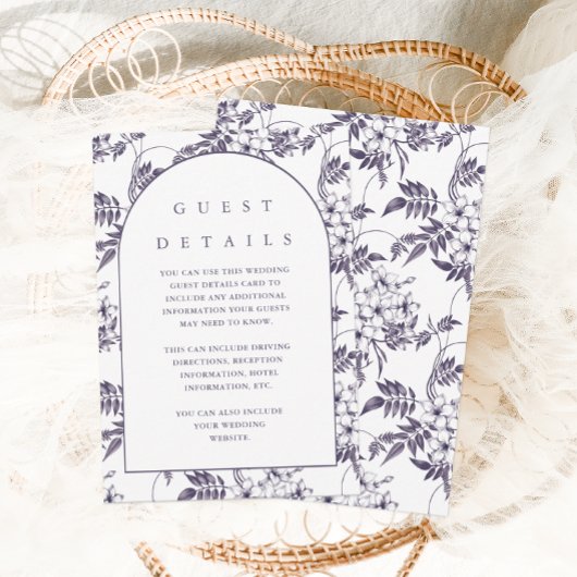 Eleganter Lila Blumengast Detail