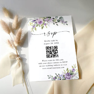 Eleganter lila floraler Hochzeits-Website-QR-Code RSVP Karte