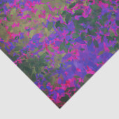 Eleganter Lila rosafarbener Garten mit blühenden F Seidenpapier (Ausschnitt)