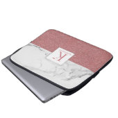 Eleganter Marmorrosa Glitzer Girly Monogram Laptopschutzhülle (Vorne Knopf)