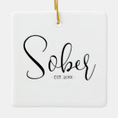 Eleganter Minimaler nüchterner Datumshake Keramikornament (Vorderseite)