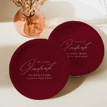 Eleganter Minimalistischer Burgund-Abschluss Pappteller<br><div class="desc">Elegante Abschluss-Papier-Teller mit "Graduate" in einem schönen weißen Skript mit burgundischen Hintergrund angezeigt. Personalisieren Sie die Teller des Abschlusses, indem Sie den Namen des Absolventen, den Namen der Schule und das Jahr des Abschlusses hinzufügen. Die personalisierten Abschluss Papier Teller sind sowohl für High School- als auch für Uni-Abschluss Partys geeignet....</div>