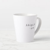 Eleganter Minimalistischer Skriptname Personalisie Milchtasse (Rechte Ecke)