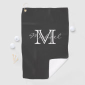 Eleganter Minimalname und Monogramm Dunkelgrau Golfhandtuch (Insitu)