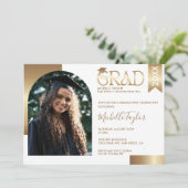 Eleganter Modern stilvolles Foto Gold Abschluss Einladung (Stehend Vorderseite)