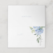 Eleganter moderner Blue Hydrangea Hochzeitstisch Platzkarte (Außenseite Aufgefaltet)