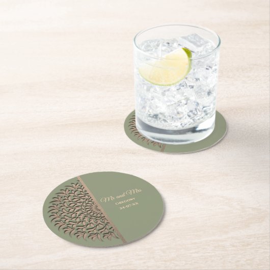 Eleganter moderner Farbstich grün & goldfarbener K Runder Pappuntersetzer (Vor Ort)