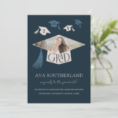 Eleganter moderner Grad Cap & Tassel Foto Abschlus Ankündigung (Stehend Vorderseite)