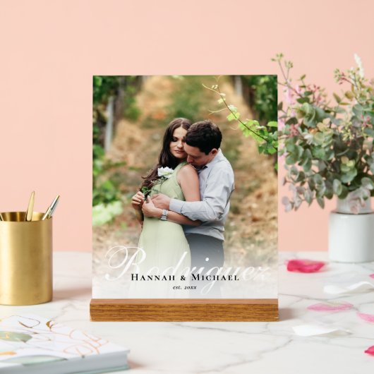 Eleganter moderner kalligrafischer Name Hochzeit Acrylschild (Hochzeit)