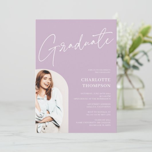 Eleganter, moderner Lavendel-Foto-Abschluss Einladung (Stehend Vorderseite)