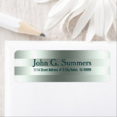 Eleganter, moderner Metallic-grüner Farbton (Insitu)