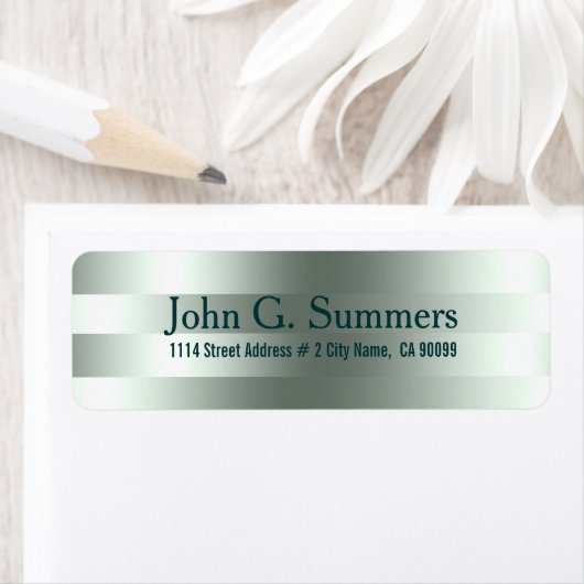 Eleganter, moderner Metallic-grüner Farbton (Insitu)