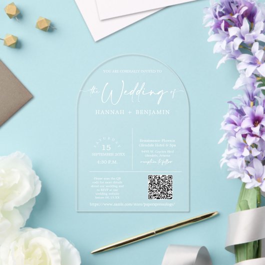 Eleganter moderner Minimal-Script-Hochzeitbogen QR Acryleinladungen (Insitu (Hochzeit))