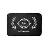 Eleganter Moderner Mit Monogramm Kranz-Chic Schwar Badematte (Vorderseite)