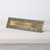Eleganter, moderner Olive Green Marble Brushed Gol Schreibtischnamensplakette (Vorderseite )