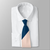 eleganter, moderner pastellfarbener Pfirsichmarine Krawatte (Gebunden)