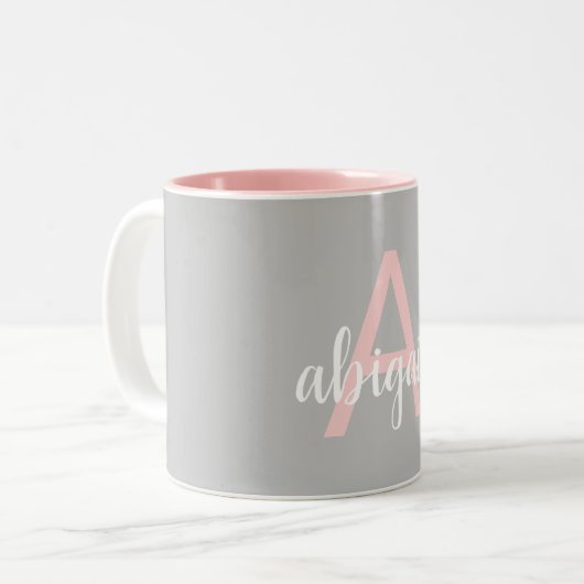 Eleganter, moderner rosafarbener Monogramm-Name Zweifarbige Tasse (Vorderseite Links)