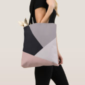 Eleganter moderner stilvoller geometrischer tasche (Von Nahem)
