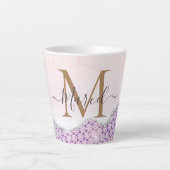 Eleganter Monogram Rose rosa Glitzer Milchtasse (Vorderseite)