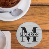 Eleganter Monogramm Familienname Erstmals rustikal Runder Pappuntersetzer