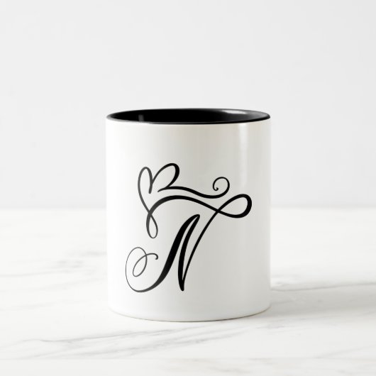 ELEGANTER MONOGRAMM FARBSCHWARZSCHREIBEN "N" ZWEIFARBIGE TASSE (Mittel)