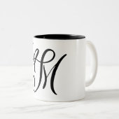 ELEGANTER MONOGRAMM FARBSCHWARZSCHREIBER "M" ZWEIFARBIGE TASSE (VorderseiteRechts)
