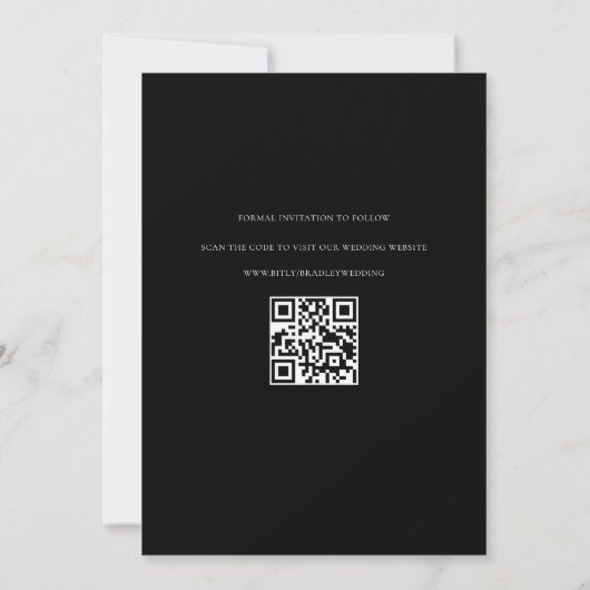 Eleganter Monogramm-Foto QR-Code Save The Date (Rückseite)