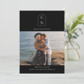 Eleganter Monogramm-Foto QR-Code Save The Date (Stehend Vorderseite)